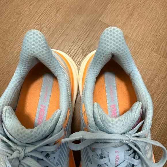 Hoka clifton 9 Women's Sky Blue and Coral Athletic Shoes - Picture 7 of 9